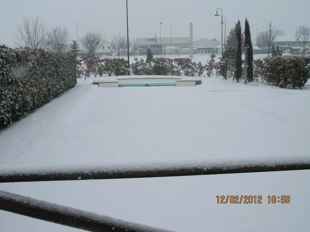 Hotel Tre Torri Medolla إيطاليا